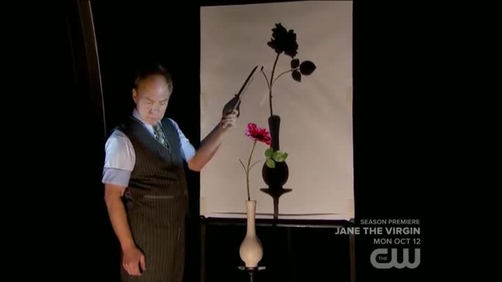 " Penn & Teller" ,изпълнява своя умопомрачителен трик "сенки"