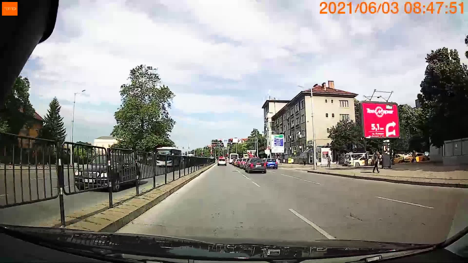 "Моята новина": Така се возят хора