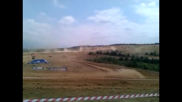 Битка между пилотите на автокроса в Челопеч, 4-ти кръг от държавния шампионат