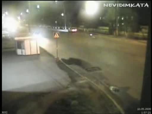 Жестока Смърт - 13 Годишен Убива 3 Души На Място! 16