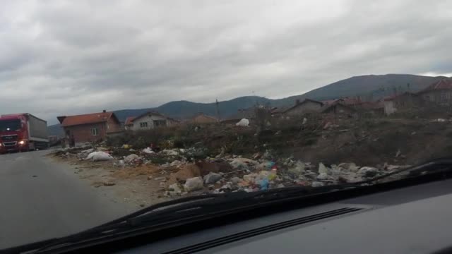 Мръсотия в Ихтиман