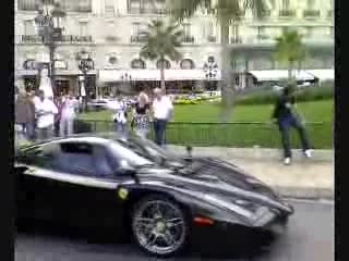 Ferrari Enzo с гъзарски номер