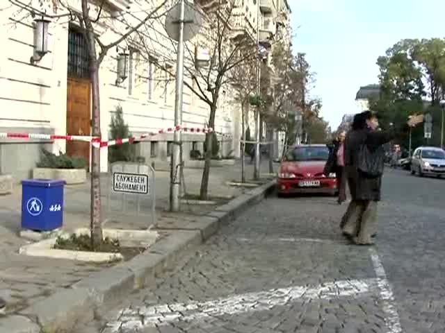 Сигнал за бомба изпразни Столична община