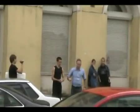 В Русия И От Майбах Да Слизаш, Пак Ядеш Шамари
