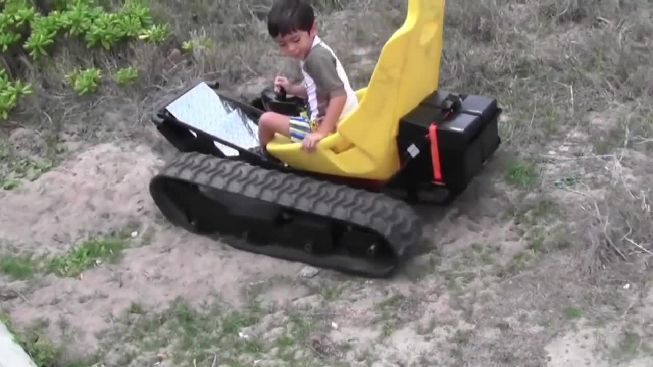 Hunter Track Mk1 Възможно най-добрата играчка за вашето дете!