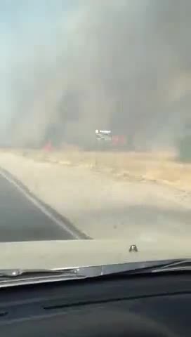 Голям пожар край главен път Е-79