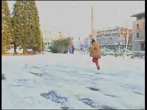 >Много гаден номер. 100% Смях!!!!!