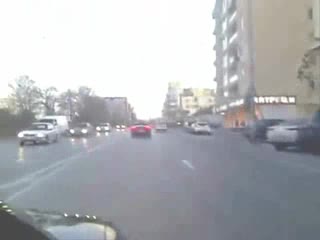 Ферари се удря в багер в София 
