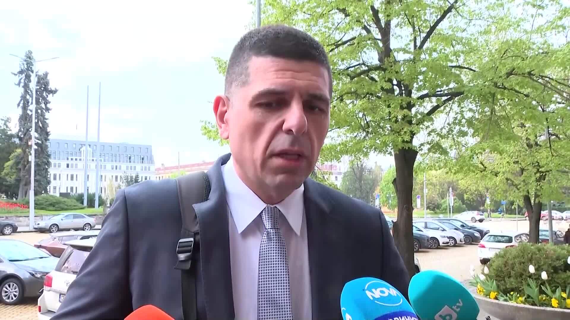 Мирчев: ПП-ДБ няма да подкрепи вота на недоверие, макар че има достатъчно основания правителството да падне