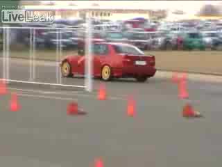 Bmw 325i Turbo Се Удря
