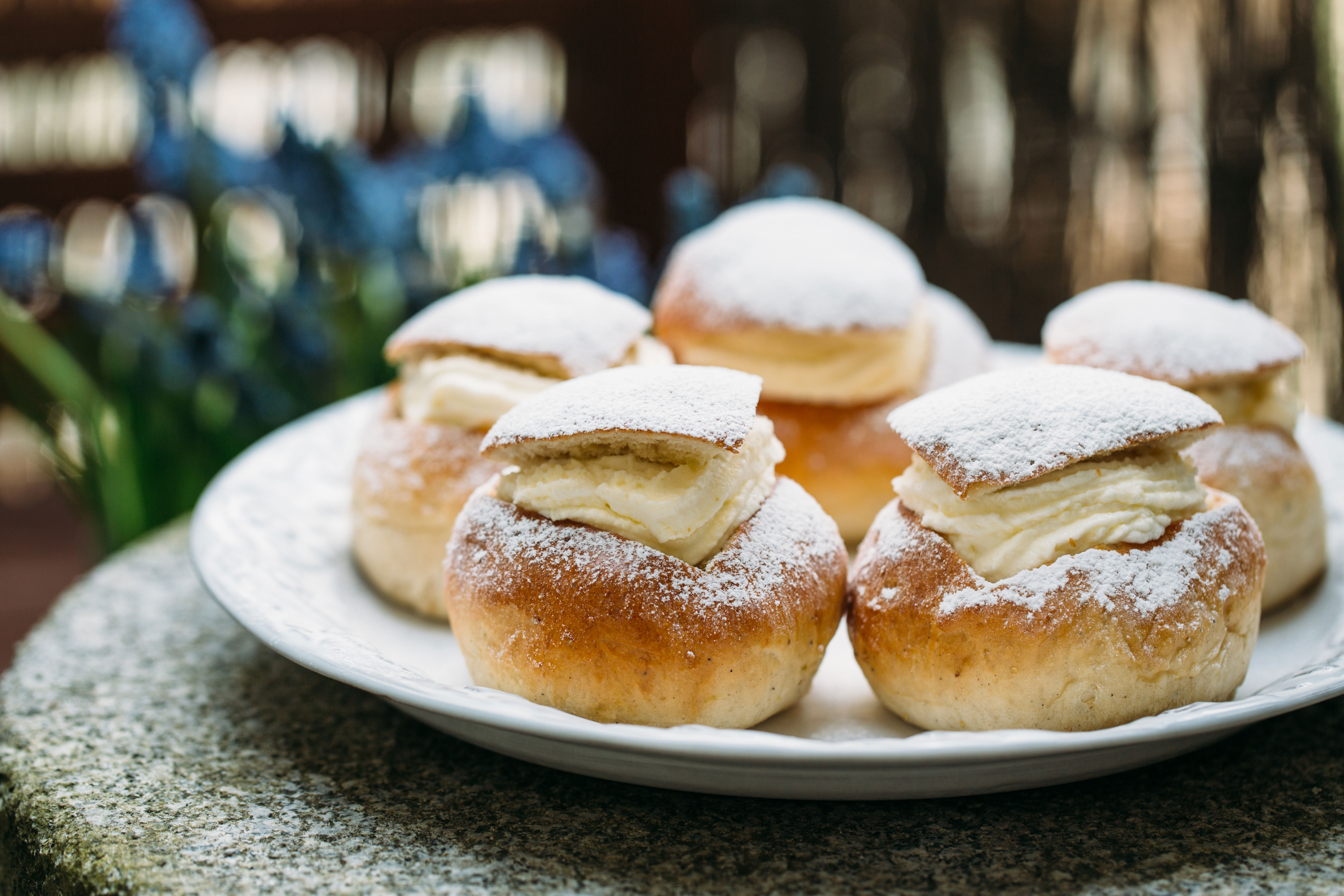 Шведски кардамонени кифлички с пълнеж от сметана | Вкусове от Скандинавия | 24Kitchen Bulgaria