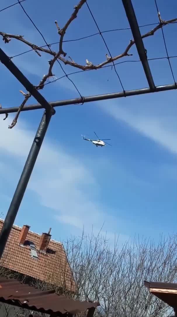 Над Сапарева бяня кръжат хеликоптери