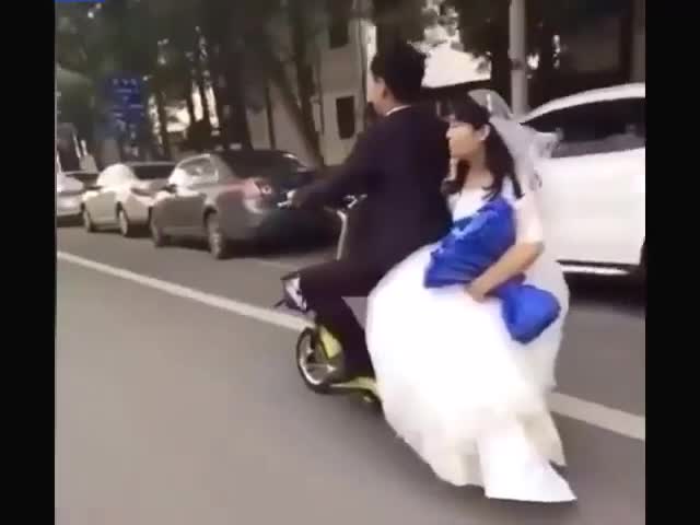 Младоженец на месеца!