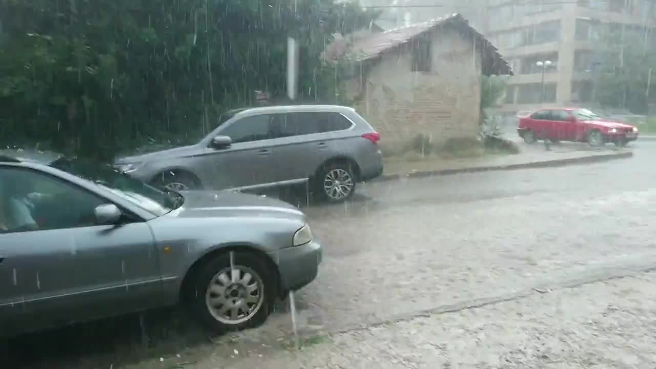 Градушка колкото лешник в Шумен