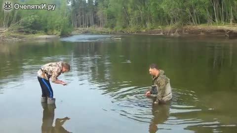 Този рибар дълго ще помни този свой улов !
