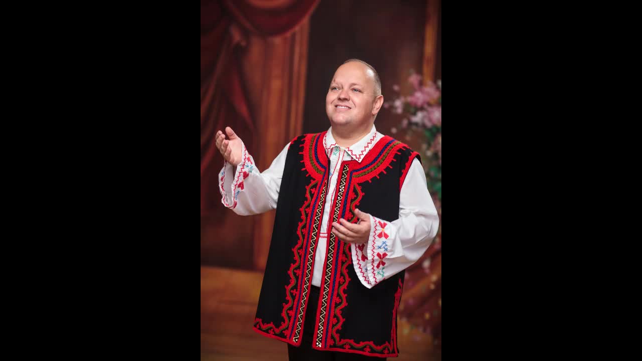 Стоян Ганчев - Рада седи в градина