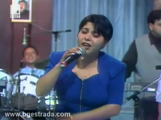 Маринела Маринова и Оркестър Факултето - Кен лий (на цигански 1999)