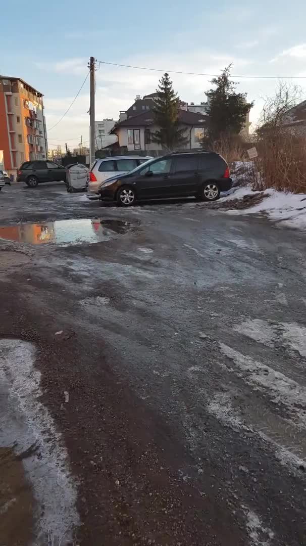 Огромни дупки