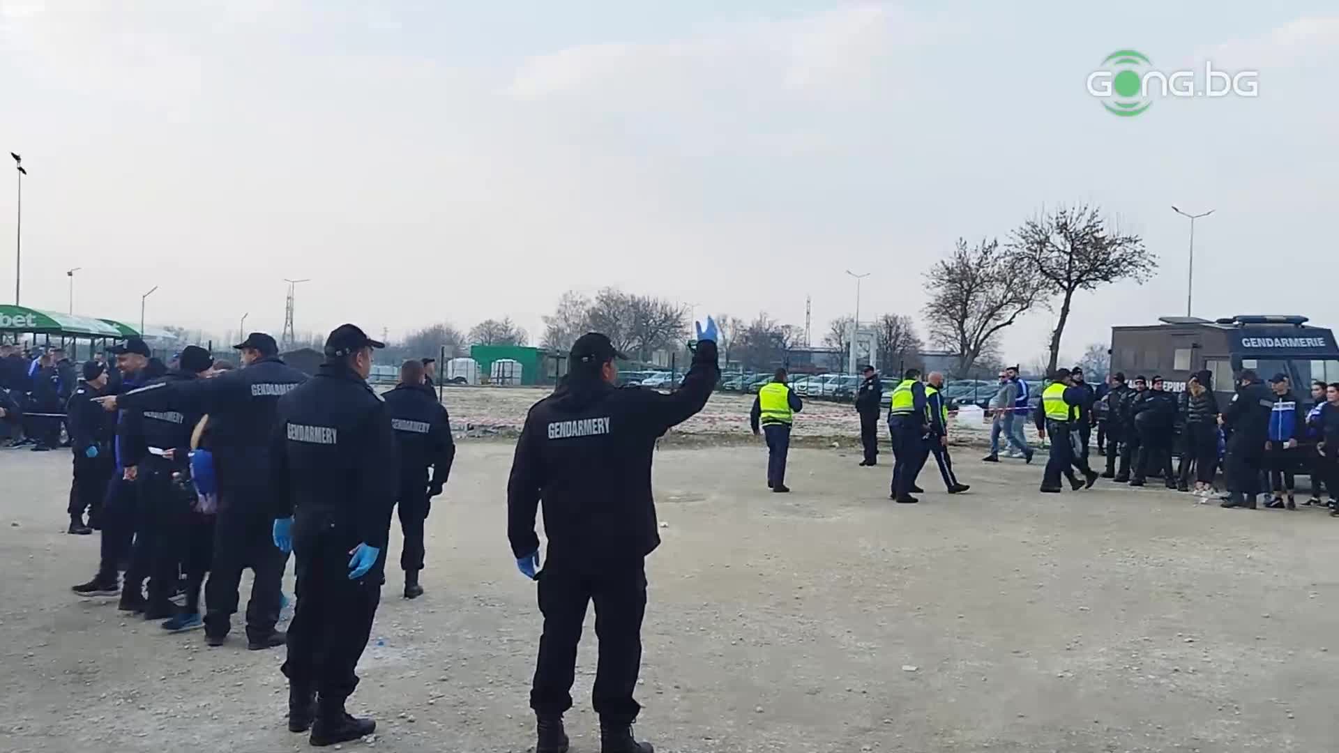 Сериозно присъствие на фенове на Левски в Пазарджик