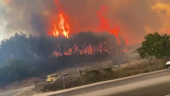 Пожар край бензиностанция в Казанлък