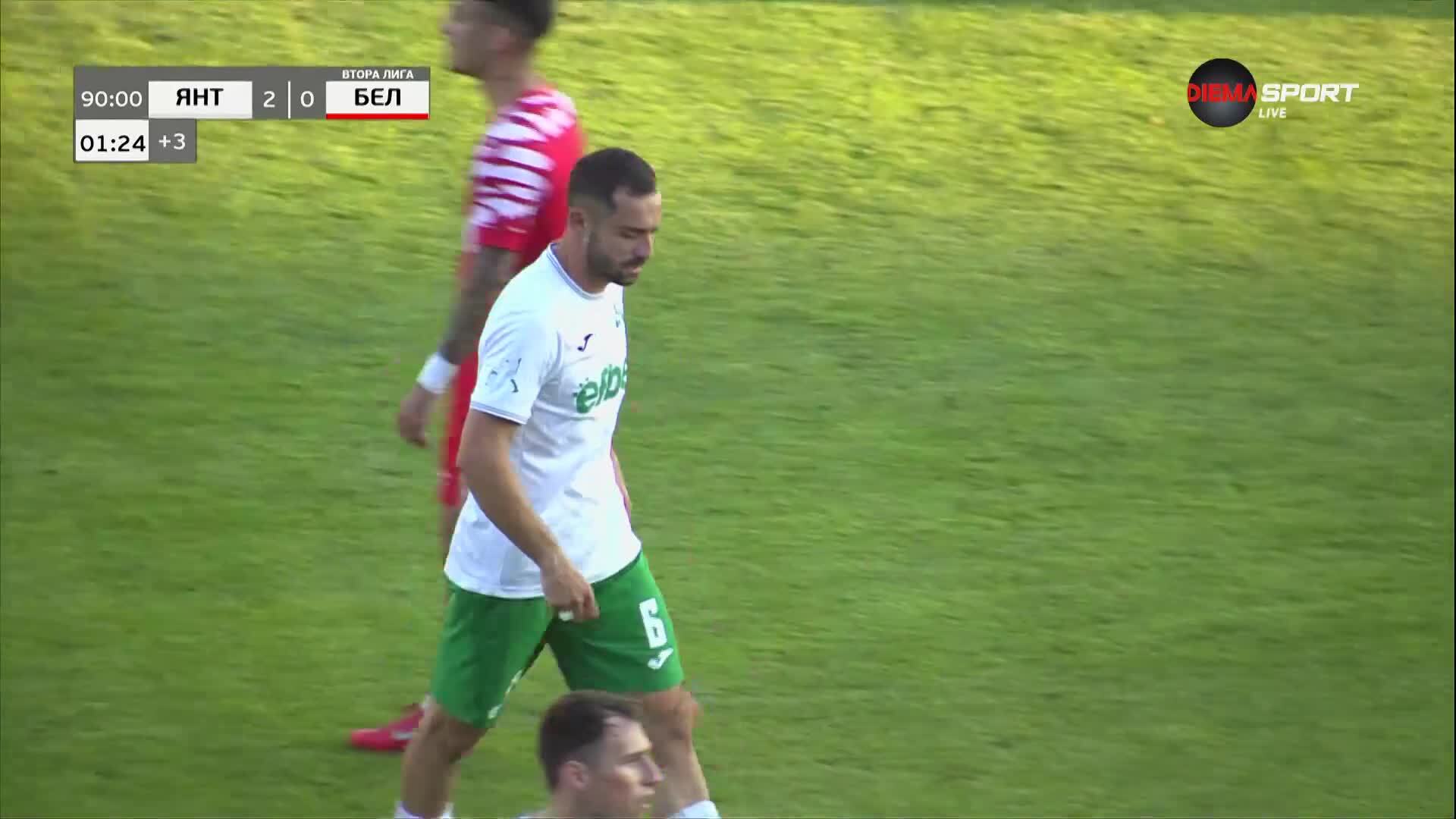Петър Казаков бе изгонен в края на мача
