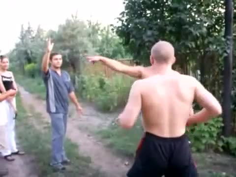 Неточен удър...в главата