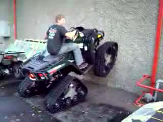 Outlander 800 Се Катери По Стена