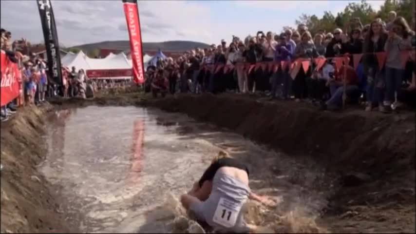 Да носиш жена си за време не е лесна работа...