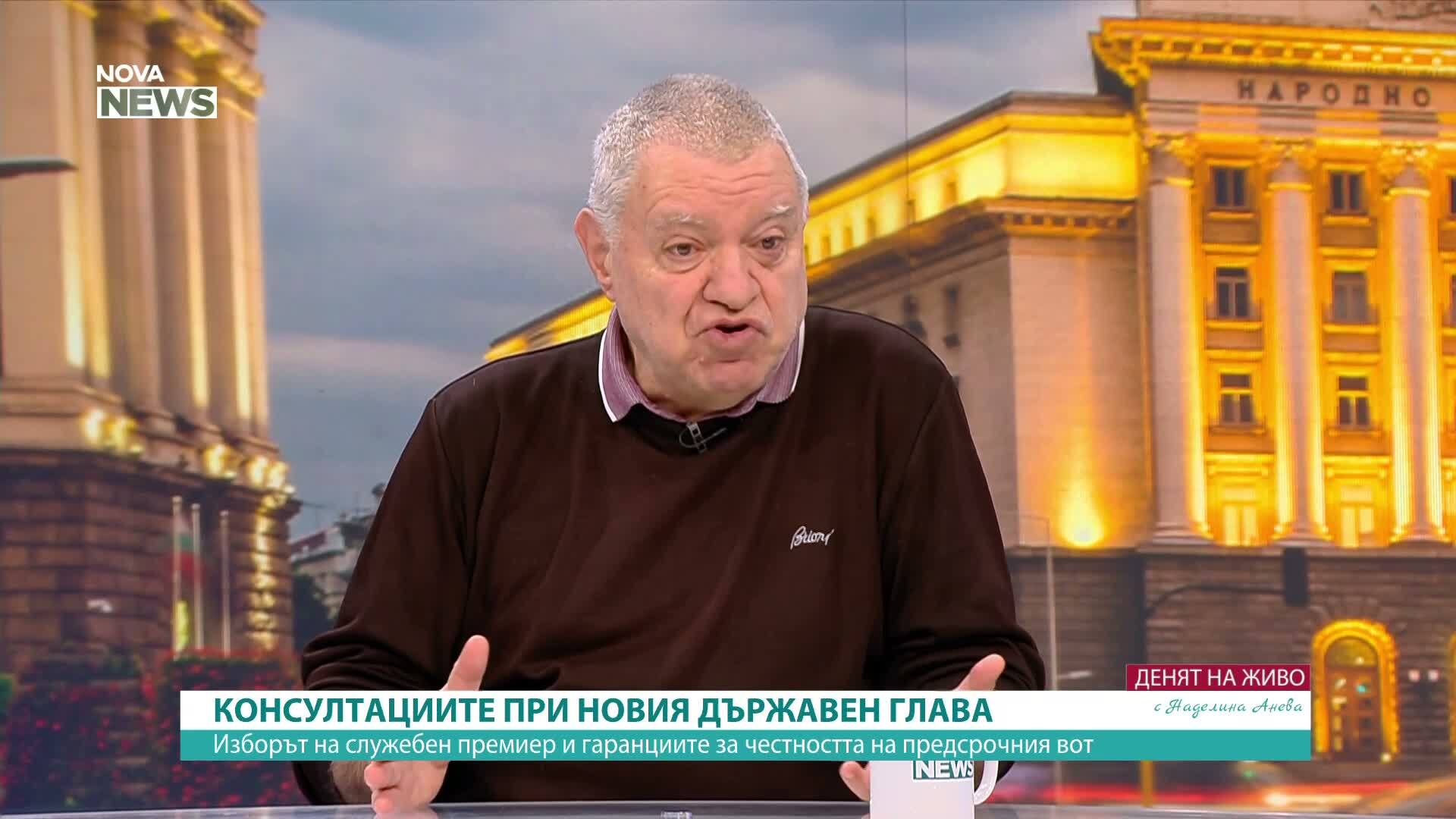 Проф. Михаил Константинов: Ограничаването на секциите в чужбина не е лишаване от право на вот