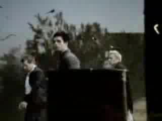 Green Day - Boulevard Of Broken Dreams (prevod) :))