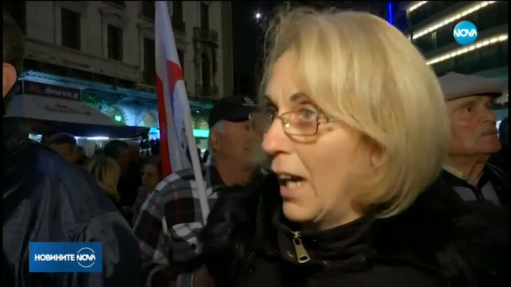 Десетки хиляди протестираха в Гърция срещу новите икономии