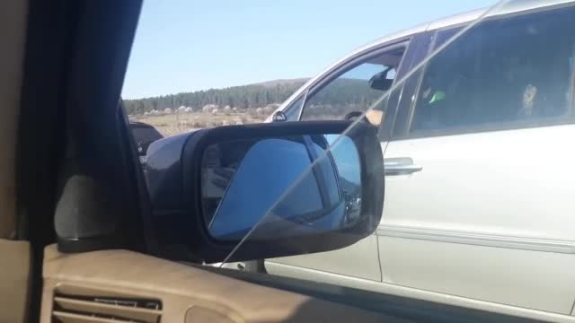 Задръстване на "Тракия" и шофиране в аварийната лента