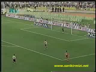 Georghe Hagi - Гол От Далечен Удар