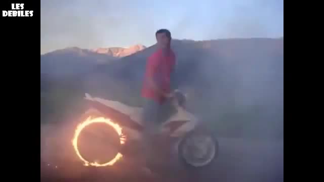 Този се прави на Ghost Rider
