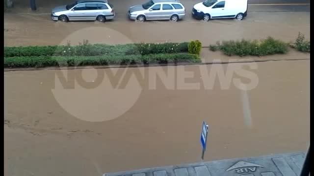 Порой и наводнени улици в Стара Загора