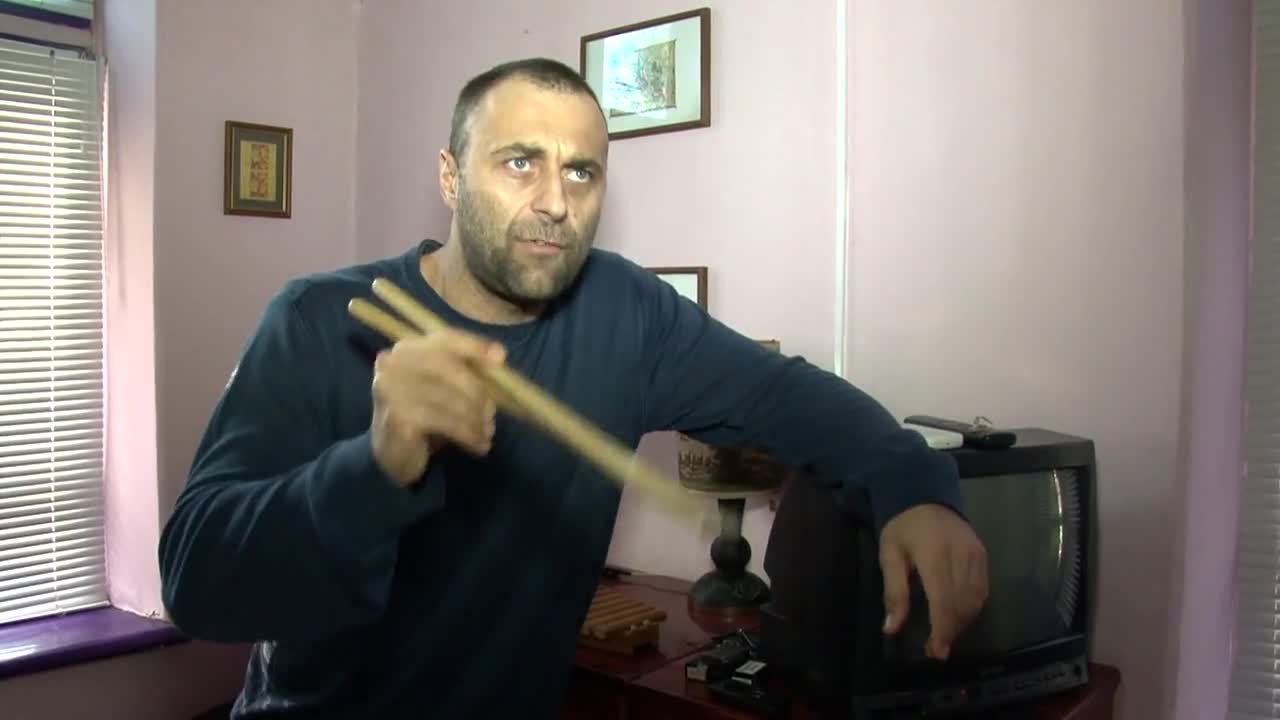 Динамит - По Принцип И Дефакто