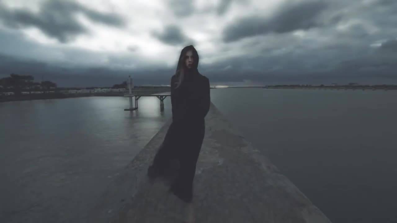 Уникална! | Serhat Durmus Feat. Okean Elzy - La Câlin ( Music Video ) + Превод