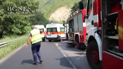 Тежка катастрофа в Кресненското дефиле, загинаха двама души