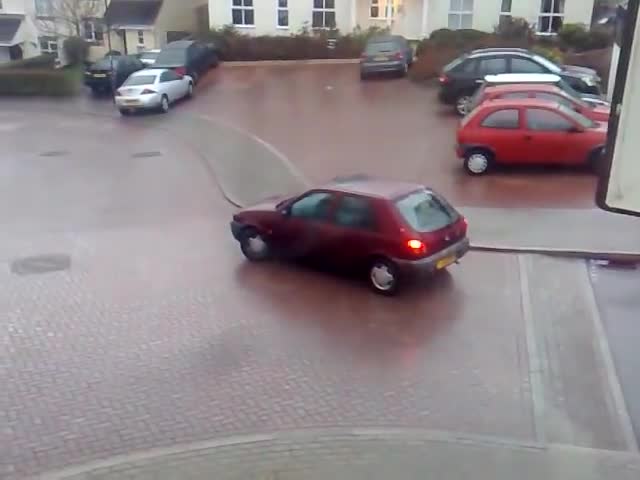 Само вижте какво им се случи на тези с тая малката количка и какво направиха те!