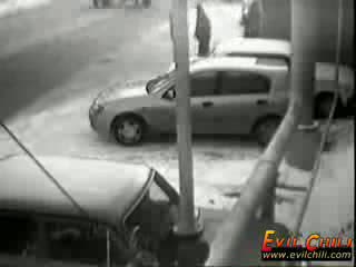 Откачен Шофьор Прави Кръгчета