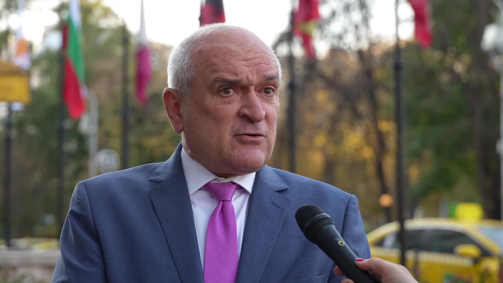 Главчев: Не очаквам промяна в отношенията на ЕС и САЩ