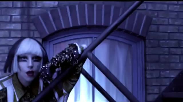 Lady Gaga - The edge of glory ( Oфициално видео )