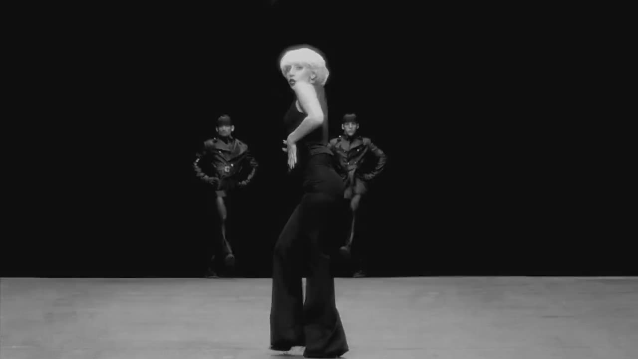 Lady Gaga - Alejandro 