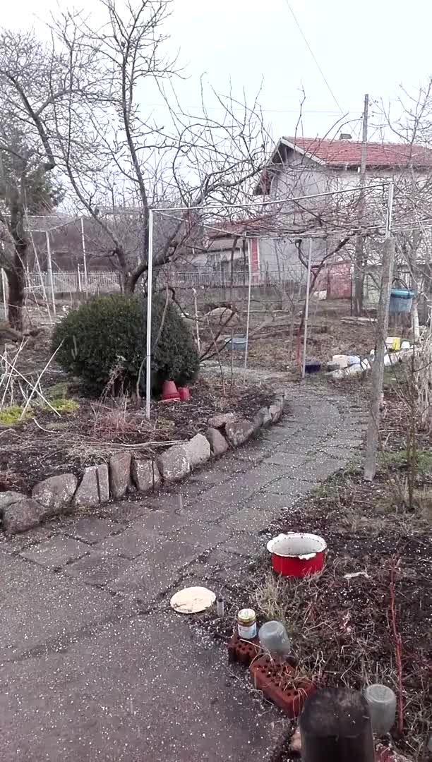 Градушка в пернишкото село Расник