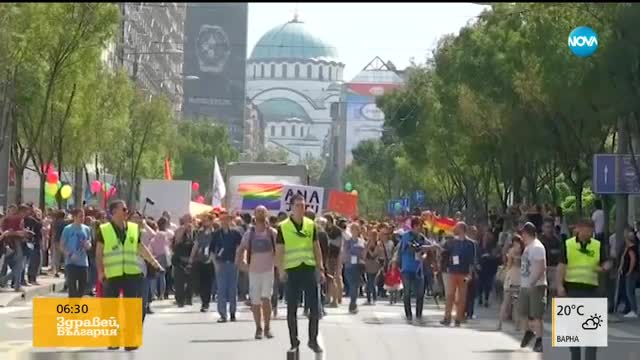 Премиерът Ана Бърнабич участва в гей парад в Белград