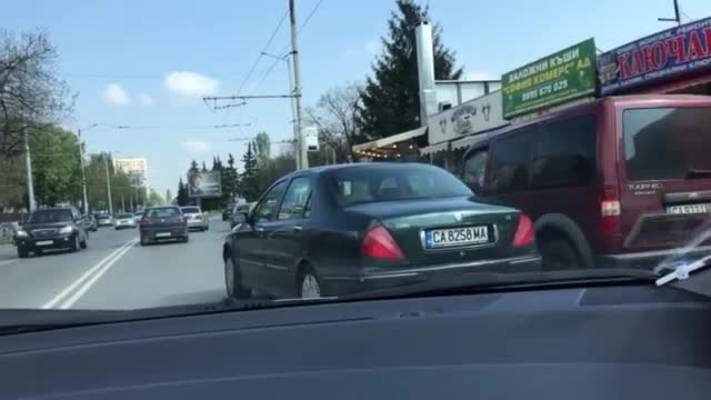"Моята новина": Паркинг, пазар, спирка "Иван Вазов", София