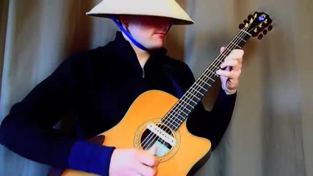 Не Е Ли Луд С Китарата 