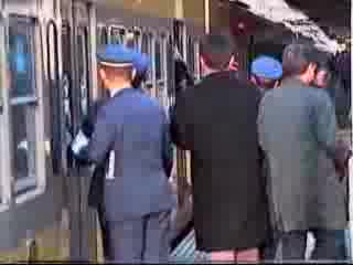 Метрото В Япония - Голяма Бутаница Пада