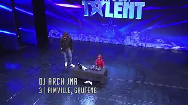 Dj Arch е на 3г. и прави изумителна музика. Журито натисна златният бутон в Южна Африка търси талант