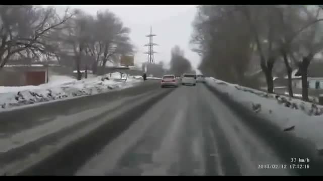 Руснак със Субару на пътя ... лудо изпълнение !!!